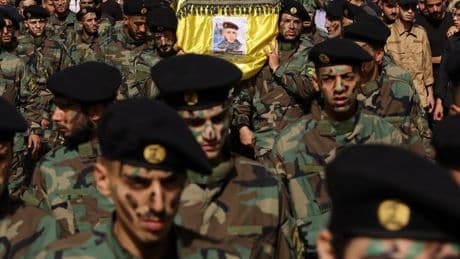 El nuevo Líbano busca el modo de librarse de Hezbolá sin caer en una guerra civil ni quedar desarmado ante Netanyahu