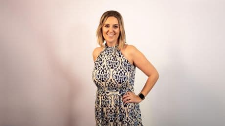 Silvia Llop, psicóloga experta en parejas: ''Cuando los SMS valían dinero, tú sabías que alguien tenía interés porque si no, no te gastas los céntimos. Ahora es gratis copiar y pegar''