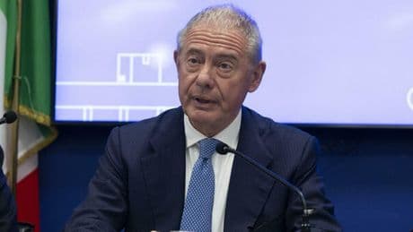 Urso: «Calo produzione italiana legato a questione UE. L'auto europea è ormai al collasso»