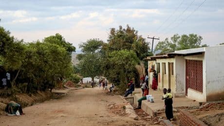 Un avión espera en Malaui el permiso médico para trasladar a la cooperante herida y ser operada en Johannesburgo