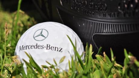 Mercedes sposa il golf, ecco perché