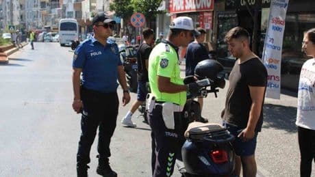 Aydın’da motosiklet sürücüleri denetlendi