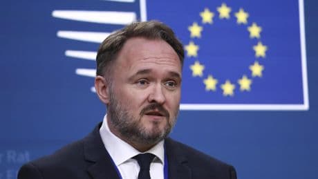 Bruselas sostiene que Naturgy y Repsol podrán romper sus contratos de gas ruso sin tener que pagar indemnización