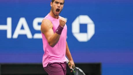 Carlos Alcaraz deja a Djokovic a cero y certifica el final de una era