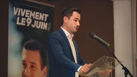 "Cette promesse n'a pas été tenue": un député RN appelle le gouvernement à livrer les Canadair promis en 2022