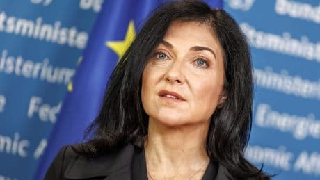 Bürokratie und China - Wirtschaftsverbände sauer auf Reiche