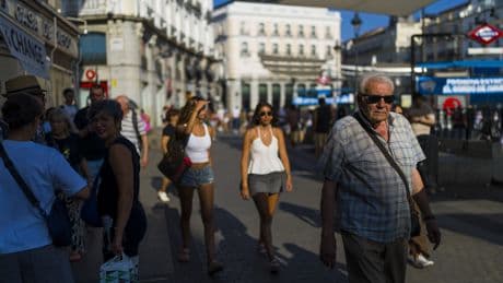 Sin relevo para las pensiones pese al tirón del empleo juvenil: 1.020 nuevos jubilados al día frente a 986 trabajadores menores de 30