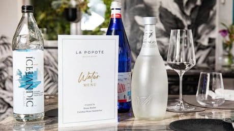 Un restaurante de Reino Unido hace historia con su primera carta de aguas. También sirven agua del grifo gratis