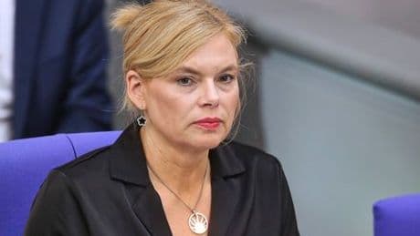 Bundestag: Julia Klöckner fordert Regierung zu mehr Präsenz in Sitzungswochen auf