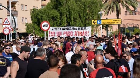Preacuerdo para desconvocar la huelga del metal en Cádiz: UGT y patronal firman mientras CCOO vuelve a desmarcarse