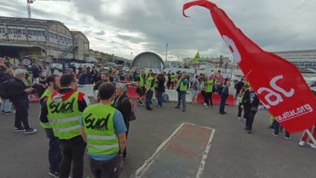 300 personnes a l’AG des cheminots