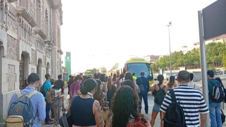 Nueva mañana de caos en las estaciones de Toledo, Ciudad Real y Puertollano: sin trenes hacia Madrid