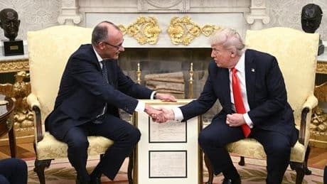 Merz und Trump: So lief das erste Gespräch im Oval Office