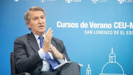 Feijóo defiende "investigar lo que haya que investigar" tras la imputación de Montoro: "Yo no hablo de persecución de jueces"