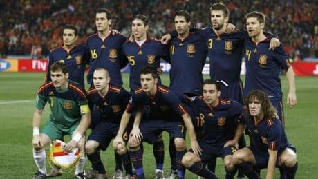 Qué fue de los campeones del Mundial de Sudáfrica: Reina se une a la lista de exjugadores que siguen muy ligados al fútbol