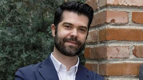 Luis Zamora, nutricionista: "Un chorro de vinagre en las lentejas o tomar una naranja de postre ayuda a absorber el hierro"