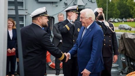 Bundespräsident: Steinmeier spricht sich in Riga gegen Selbstzweifel aus