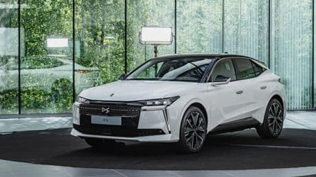 DS N°4, désormais disponible en électrique