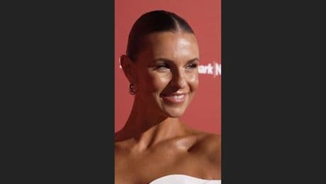 Beim SPORT BILD-Award - Wow-Auftritt von Wontorra auf dem Roten Teppich