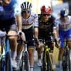 Live Tour | Peloton met gehavende Pogacar wacht eerste rit in hooggebergte