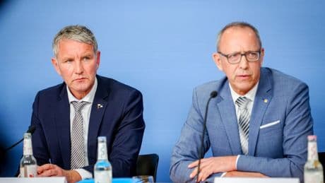 AfD gegen Verfassungsschutz: Höcke und Urban legen Gutachten gegen Beobachtung vor