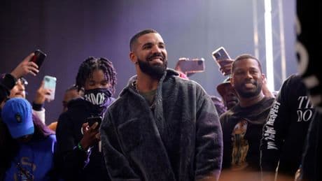 Drake Beats Taylor Swift On The Albums Chart With Multiple Comebacks