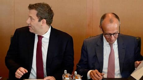 „Sie müssen erstmal runter von den Bäumen und aufhören, wechselseitig zu eskalieren“