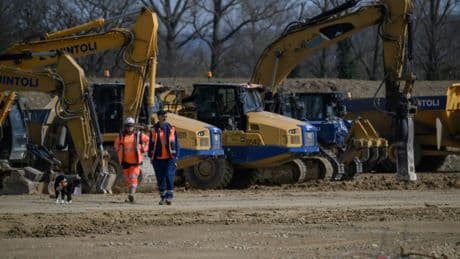 Autoroute A69 : les parlementaires examinent une loi pour autoriser la reprise des travaux