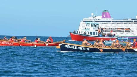 In de traditionele ‘gig’ is het alsof je tegen een muur van water oproeit