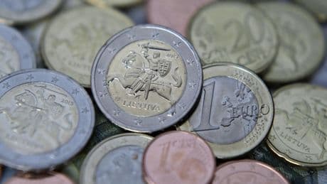 ¿Cuándo acabaremos con las monedas de 1 y 2 céntimos? Lituania ya apuesta por el redondeo