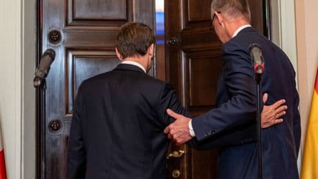 Verhandlungen mit den USA: Merz deutet mögliche Einigung im Zollstreit an