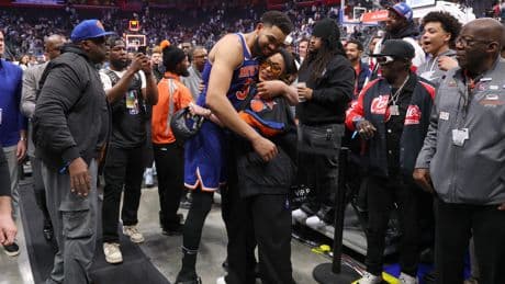 Karl-Anthony Towns’ girlfriend Jordyn Woods recaps Knicks’ epic playoff run in new photos as Pacers await