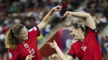 Canal del Noruega - Italia de la Eurocopa femenina 2025 de fútbol: horario y donde ver por TV hoy