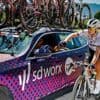 Sarah Gigante boekt knappe klimzege in Giro Donne, Lotte Kopecky haakt opnieuw snel af