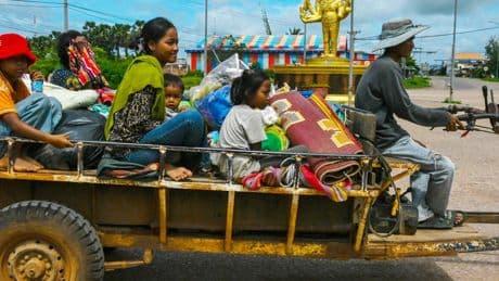 Continúan las tensiones entre Tailandia y Camboya después de acusaciones de violar el alto el fuego apenas unas horas después de su entrada en vigor