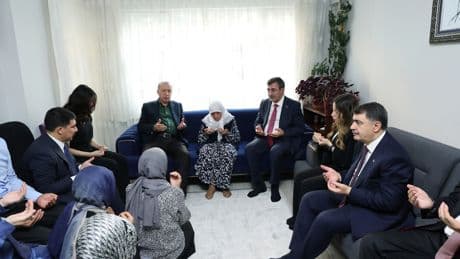 15 Temmuz şehidi ailesine ziyaret
