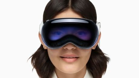 Apple podría lanzar la segunda generación de las Vision Pro y sus propias Ray-Ban Meta, según los rumores