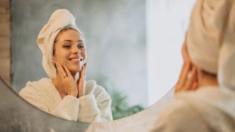 Este limpiador facial con ácido hialurónico es un &#039;top&#039; ventas y Amazon lo deja en poco más de 5€