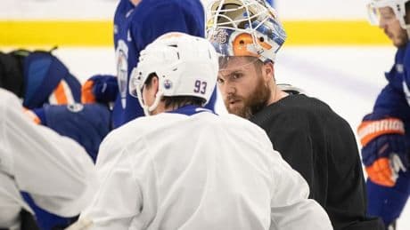 Oilers goalie Calvin Pickard confirmed to start Game 1 of series against Golden Knights