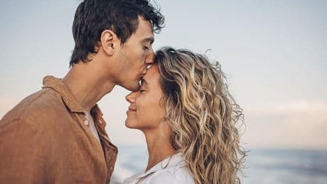 2 Brave Questions That Can Bring You Closer In Love, By A Psychologist