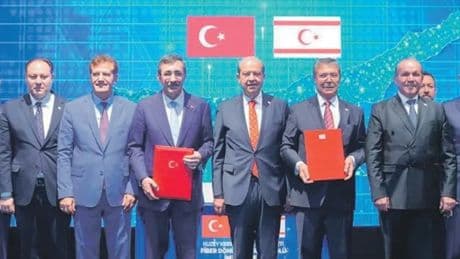 Kıbrıs Türkü dünyaya fiber altyapıyla bağlanıyor