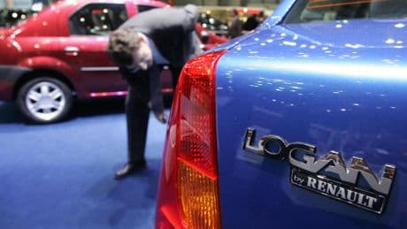 Vingt ans après l’arrivée de la Logan en France, pourquoi la voiture low cost a disparu