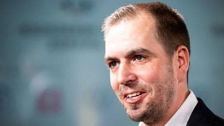 Lahm fordert Investitionen: „Frauenfußball ist Volkssport”