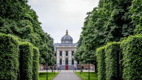 Met de verkiezingen op komst: hervorm! Anders gaat Nederland eraan