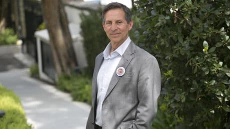 Paul Mischel, el científico que halló el ADN tras los tumores más agresivos: "Pequeñas piezas no siguen las reglas"