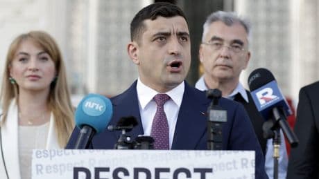 Nach Manipulations-Skandal - Rechter Kandidat liegt bei Rumänien-Wahl vorn