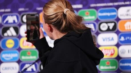 Lionesses press conference hilariously interrupted as Euros hero takes FaceTime call