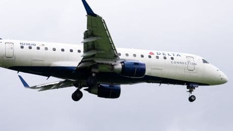 SkyWest Flight Aborts Landing to Avoid Midair Collision Near Military Base