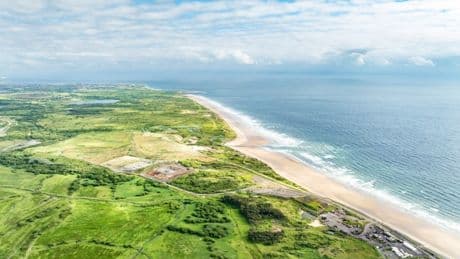 Several more sightings of ‘naked man at popular British beach’ after he ‘chased terrified woman’ in broad daylight