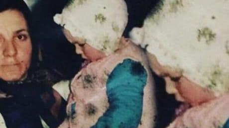 Ünlü isim bebeklik fotoğrafını paylaştı! 'Sadece iki fotoğrafım var'